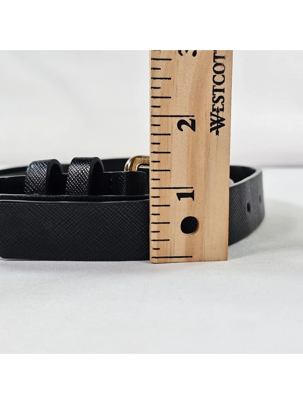 Vtg Juicy Couture Womens Black Saffiano Faux Leather Belt Gold Buckle Size Small